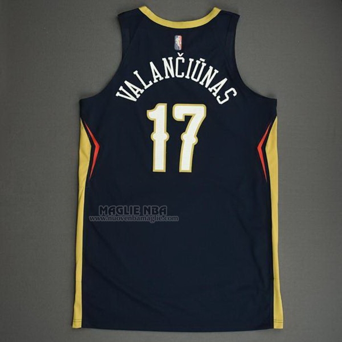Maglia
 Jonas Valanciunas NO 17 New Orleans Pelicans Icon Autentico
 Blu

